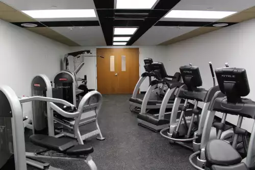 S Bed 614 S Crouse Ave 9