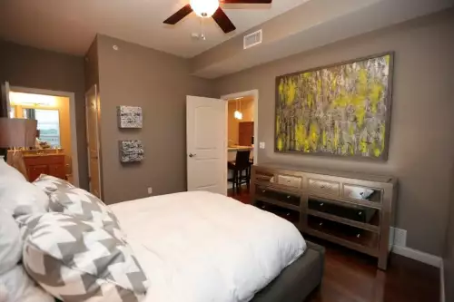 S Bed The Lofts at 308 Ninth 2