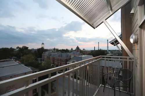 S Bed The Lofts at 308 Ninth 6