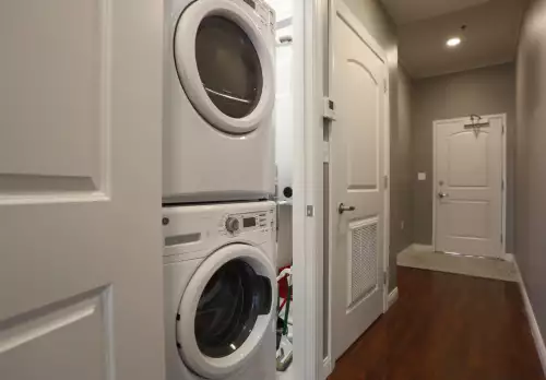 S Bed Lofts on Broadway 16