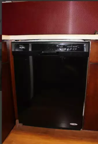 S Bed 614 S Crouse Ave 2