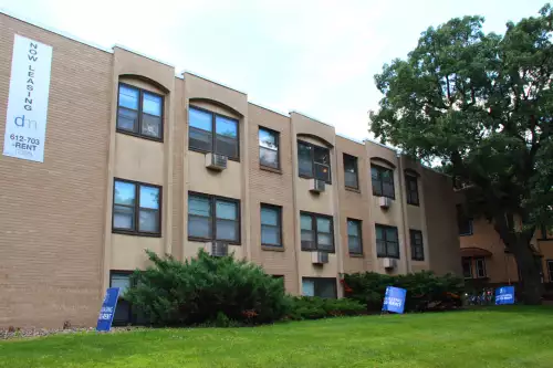2018-06/UNIVERSITY-OF-MINNESOTA-Apartment-Building-401764.webp
