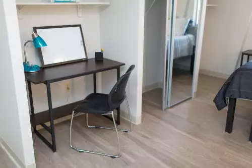 S Bed University Place 13