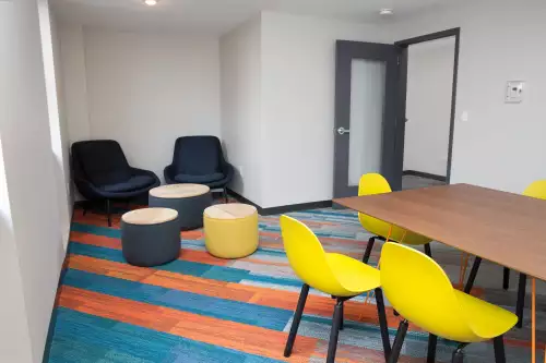 S Bed University Place 18