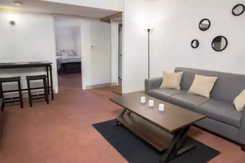 S Bed University Place 44