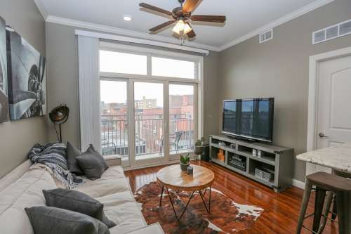 S Bed Lofts on Broadway 27