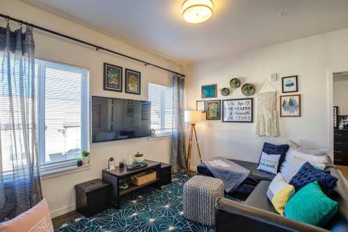 S Bed Union on Alley 10