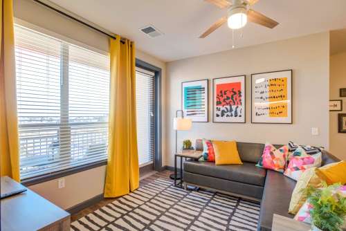 S Bed Union on Elizabeth 15