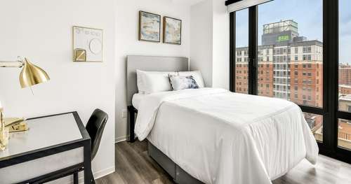 S Bed Monarch Heights Apartments 43