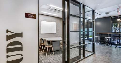 S Bed Monarch Heights Apartments 38