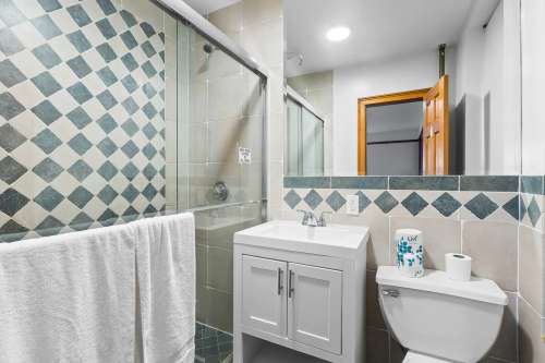 Studio Central Park Apartments - Furnished studio rentals 4