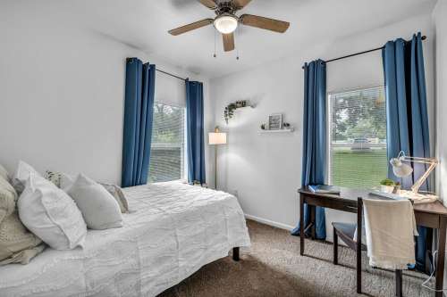 S Bed Dakota Ranch Student Apartments 10