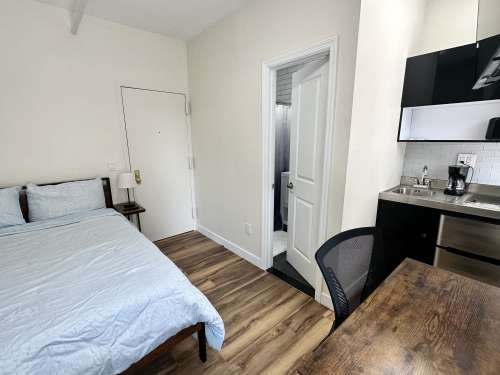 Studio Central Park Apartments - Furnished studio rentals 7