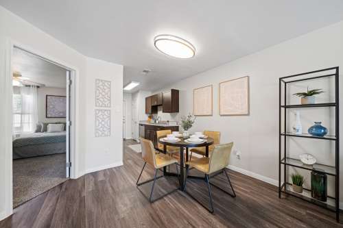 S Bed Leah Avenue Student Townhomes 18