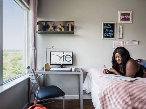 S Bed Vie Lofts at San Marcos 73