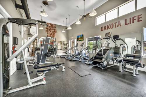 S Bed Dakota Ranch Student Apartments 14