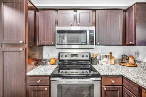 S Bed Dakota Ranch Student Apartments 33