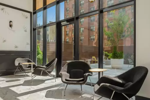 S Bed 224 West 124th 24