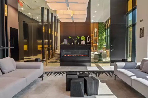 S Bed 224 West 124th 25