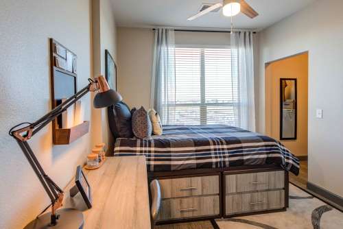 S Bed Union on Elizabeth 48