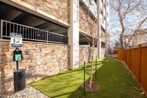 csu-Apartment-Building-15802033