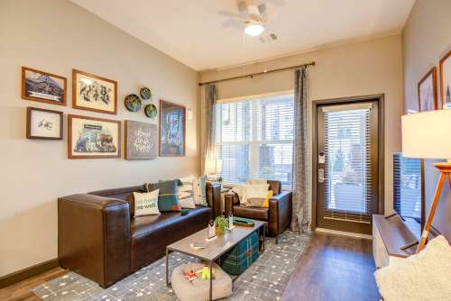 csu-Apartment-Building-15802044