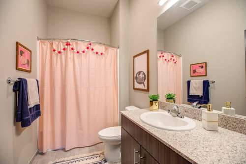 csu-Apartment-Building-15802050