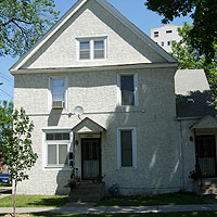 UMN-House-1.jpg
